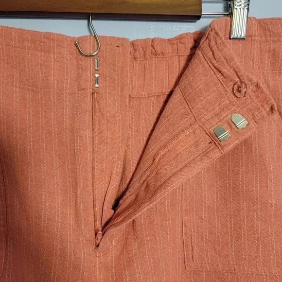 Now Gen x Sonoma Extra Large Salmon White Pinstripe Belted Linen Blend Shorts - Picture 4 of 9